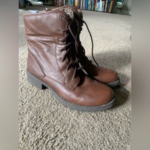BOC leather boots